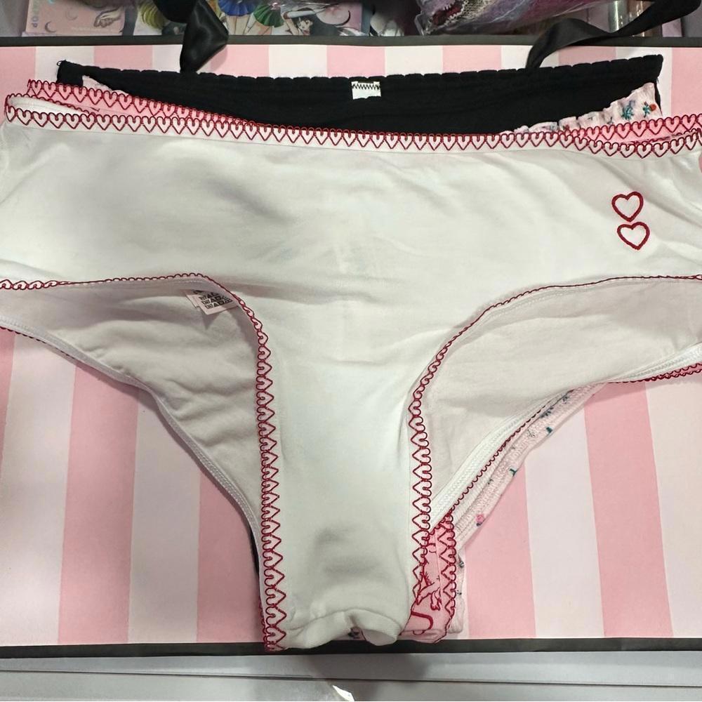 Victoria’s Secret Cotton Cheeky set